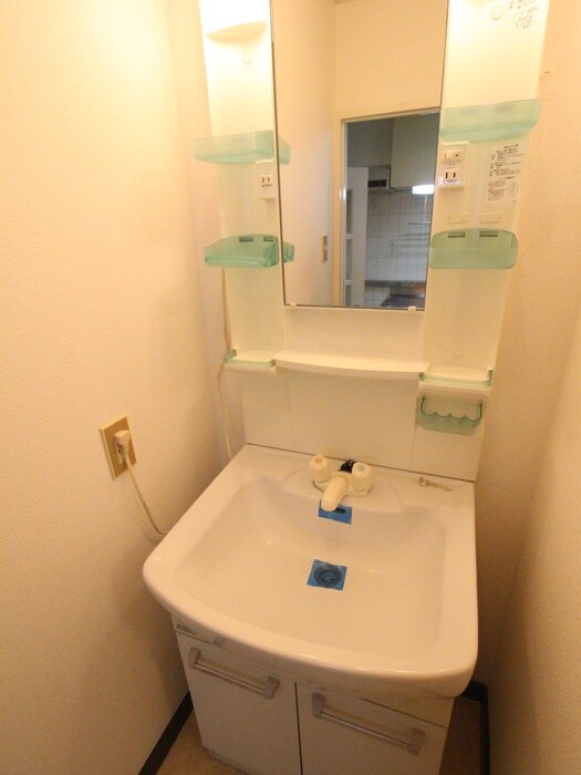 物件内観写真8　(洗面)