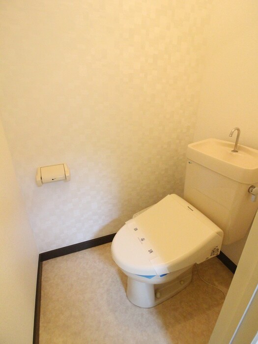 物件内観写真11　(トイレ)