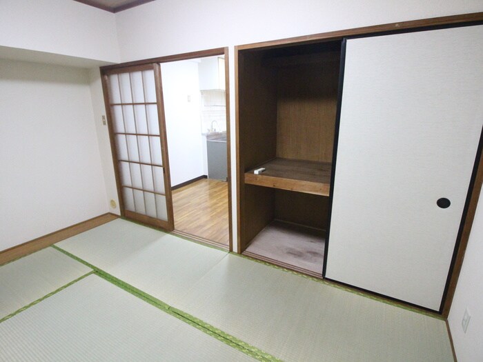 物件内観写真15　(居室)