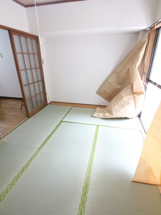 物件内観写真16　(居室)