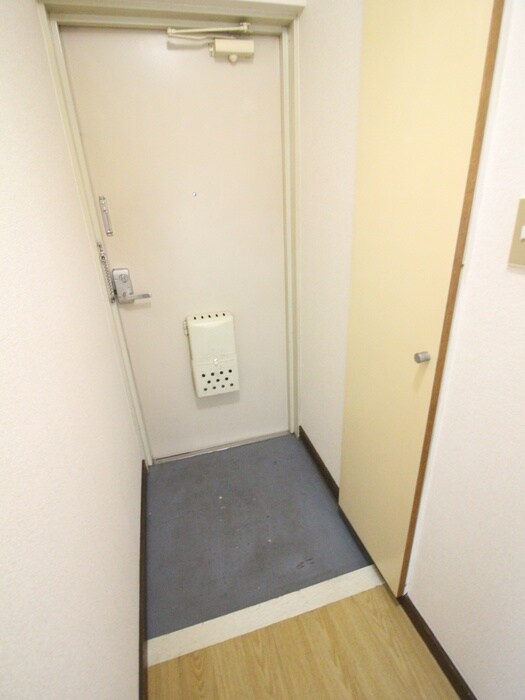 物件内観写真21　(玄関)