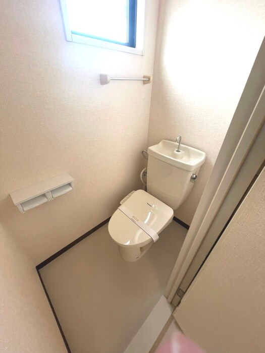 物件内観写真13　(トイレ)