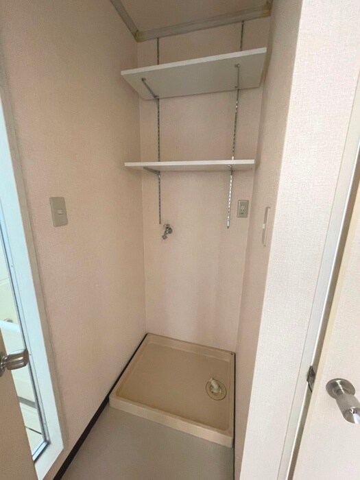 物件内観写真22　(洗濯機置場)