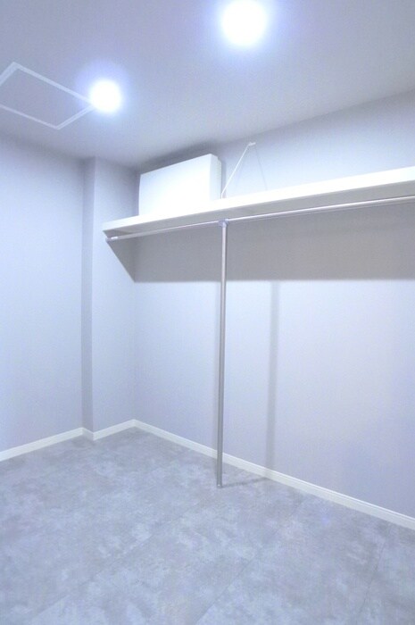 物件内観写真11　(収納)