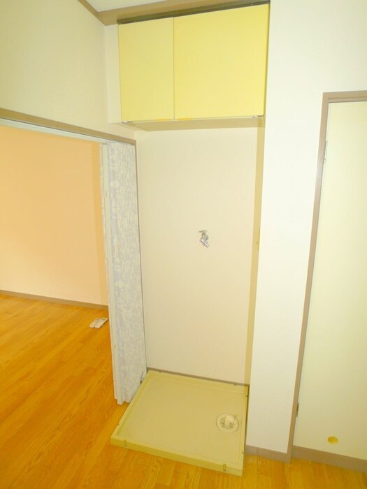 伸光ハイムの洗濯機置場