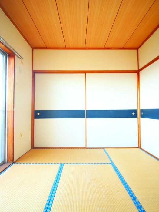 物件内観写真10　(居室)