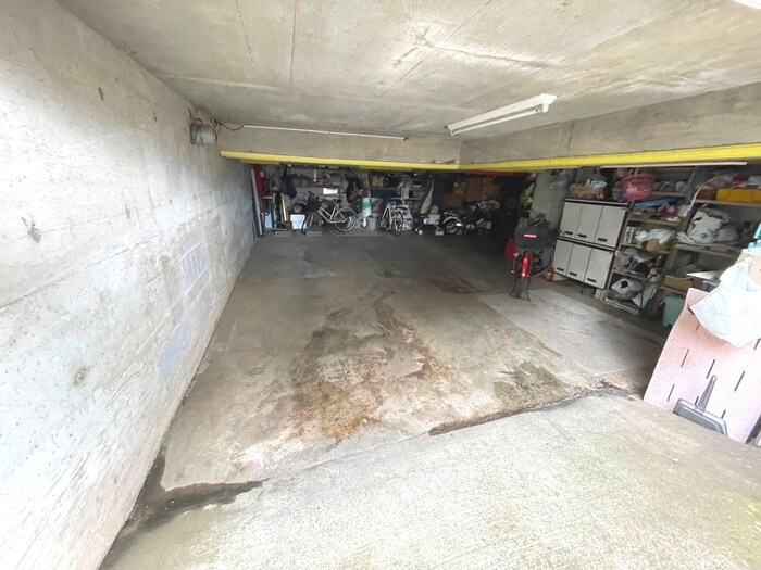 物件外観写真6　(駐輪場)