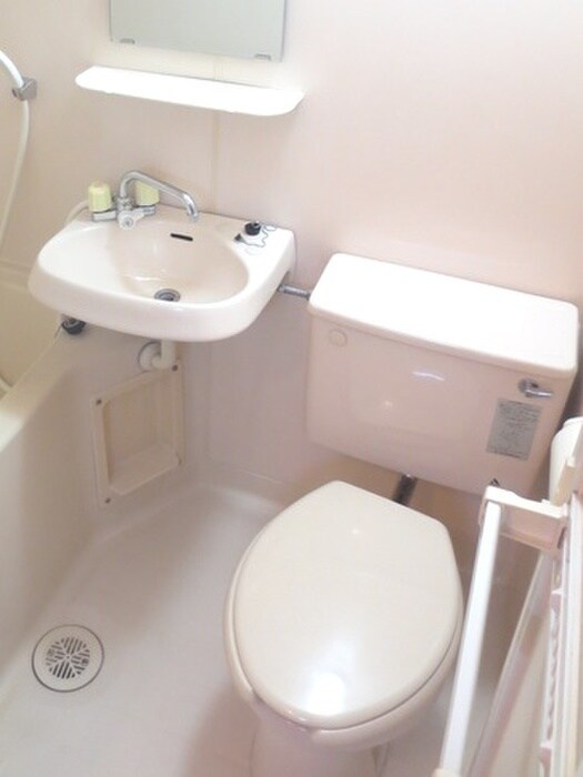 物件内観写真12　(トイレ)