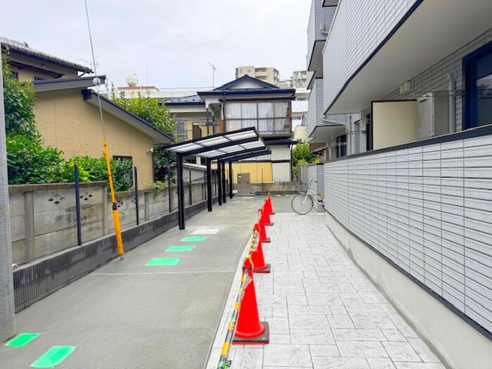 物件外観写真6　(駐輪場)