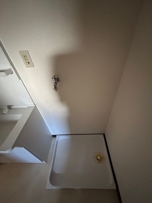 物件内観写真14　(洗濯機置場)