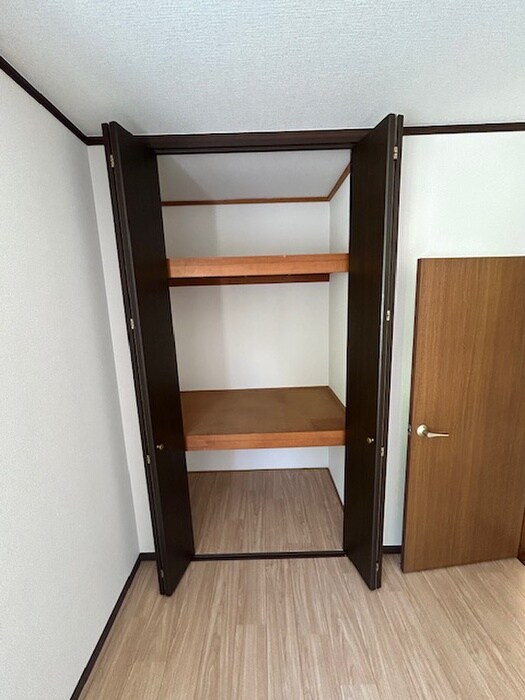 物件内観写真15　(収納)