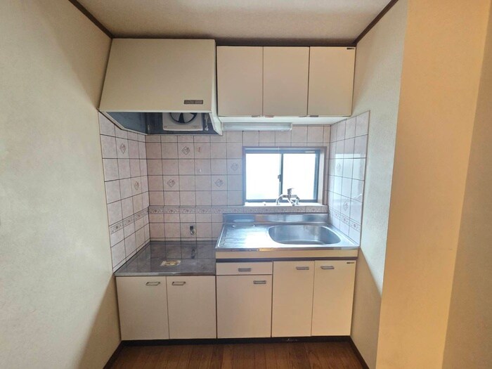 物件内観写真8　(キッチン)