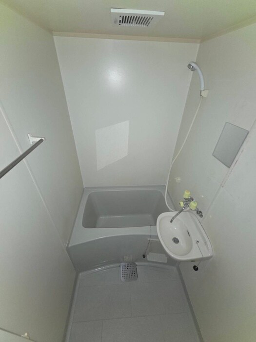 物件内観写真9　(バス／シャワールーム等)