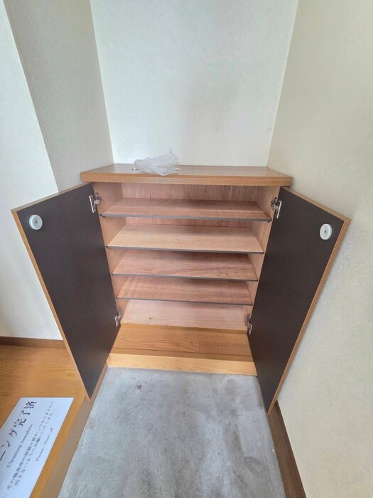 物件内観写真17　(靴箱)