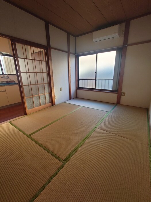 物件内観写真8　(居室)