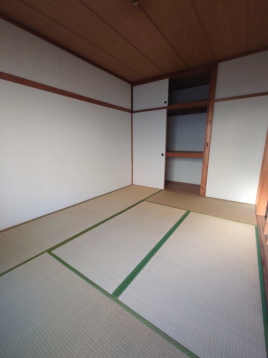 物件内観写真10　(居室)