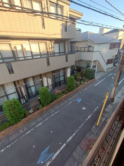 物件内観写真16　(室内からの展望)