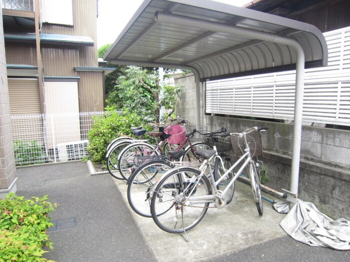 物件外観写真5　(駐輪場)