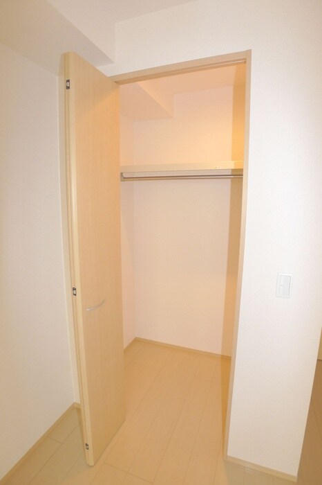 物件内観写真13　(収納)