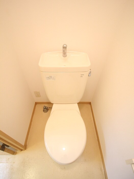 物件内観写真11　(トイレ)