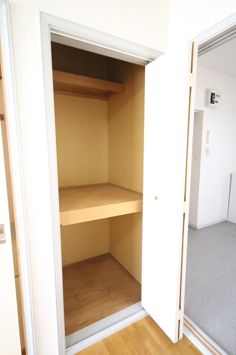物件内観写真15　(収納)
