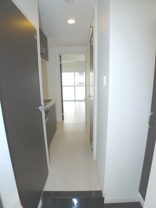 物件内観写真15　(玄関)