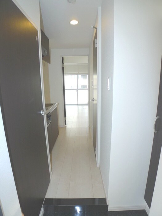 物件内観写真15　(玄関)