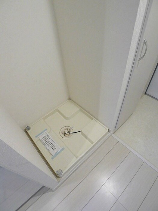 物件内観写真14　(洗濯機置場)