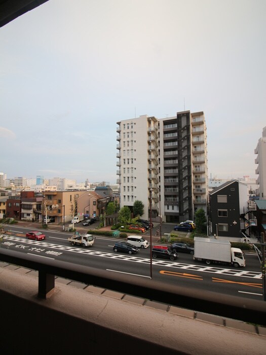 物件内観写真15　(室内からの展望)