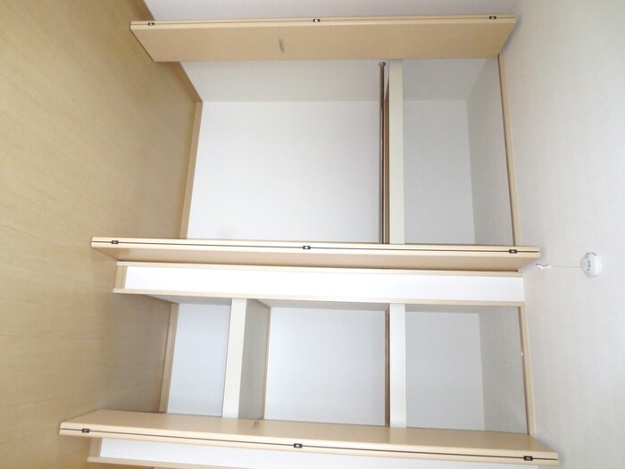 物件内観写真9　(収納)