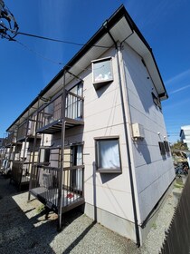 クロ－バ－ハイツの外観写真