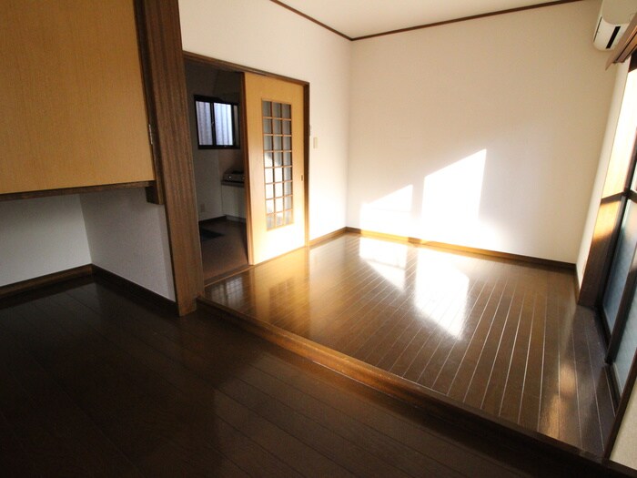 物件内観写真10　(居室)