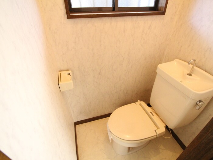 物件内観写真11　(トイレ)