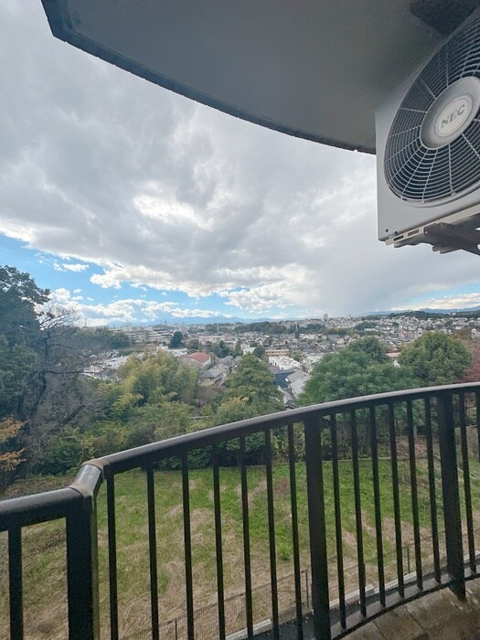 物件内観写真16　(室内からの展望)