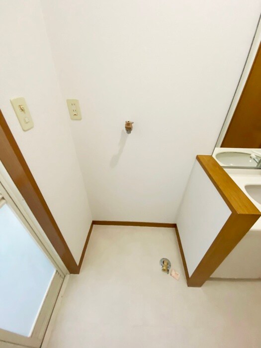 物件内観写真19　(洗濯機置場)