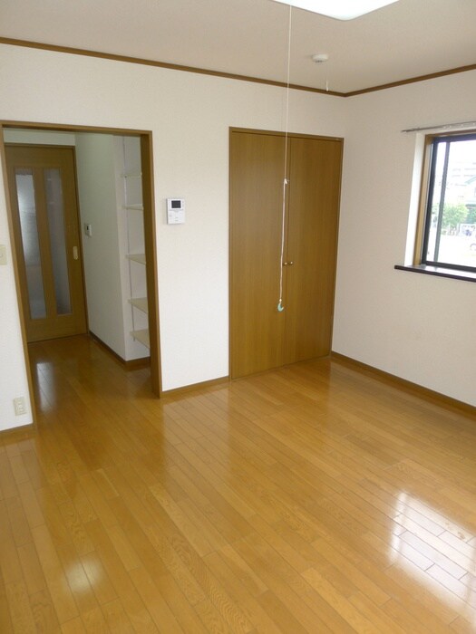 物件内観写真9　(居室)