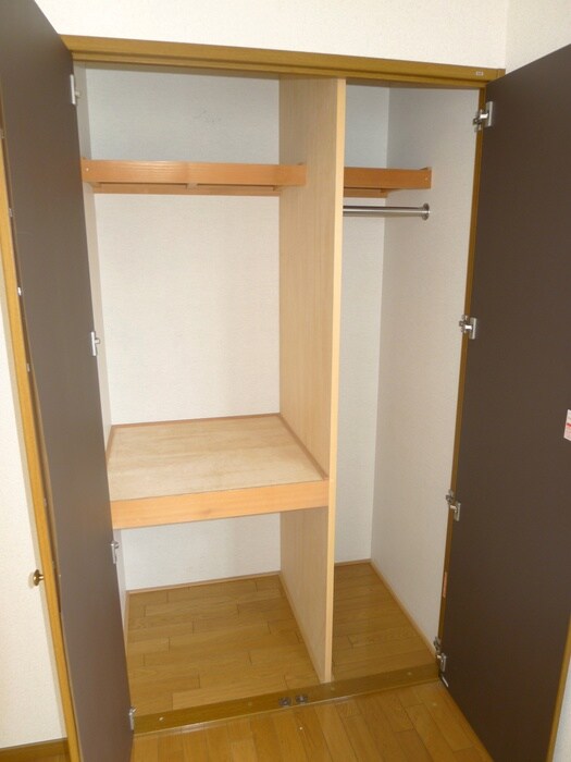 物件内観写真10　(収納)