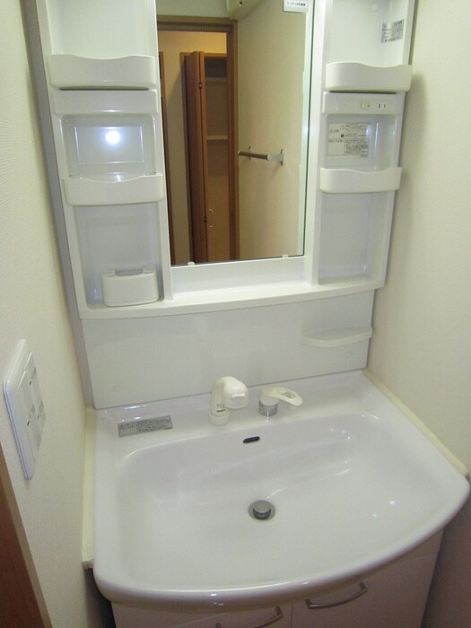 物件内観写真13　(洗面)