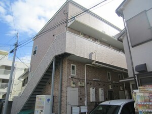 パインテラス山手外観写真