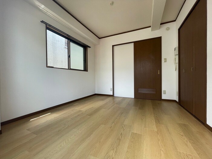 物件内観写真10　(内観写真)