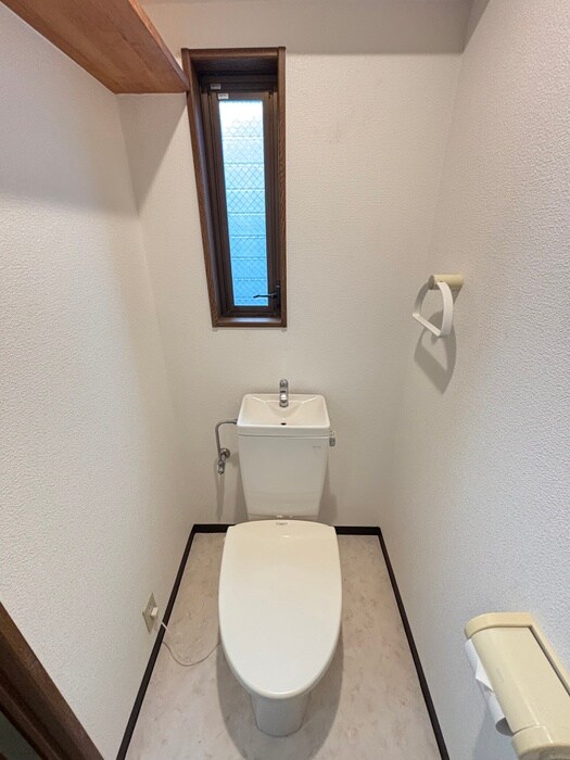物件内観写真14　(トイレ)
