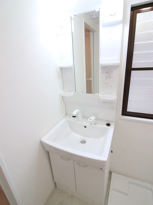 物件内観写真9　(洗面)