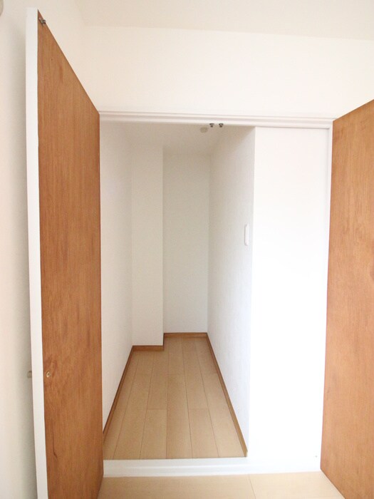 物件内観写真16　(収納)