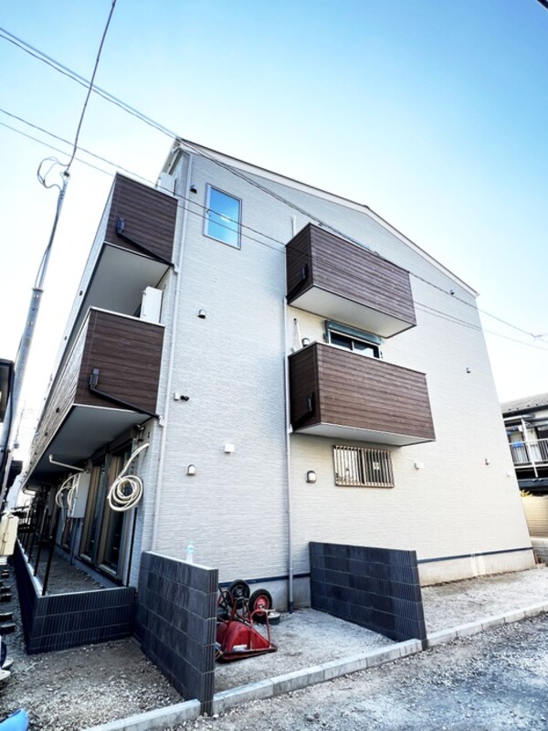 建築中