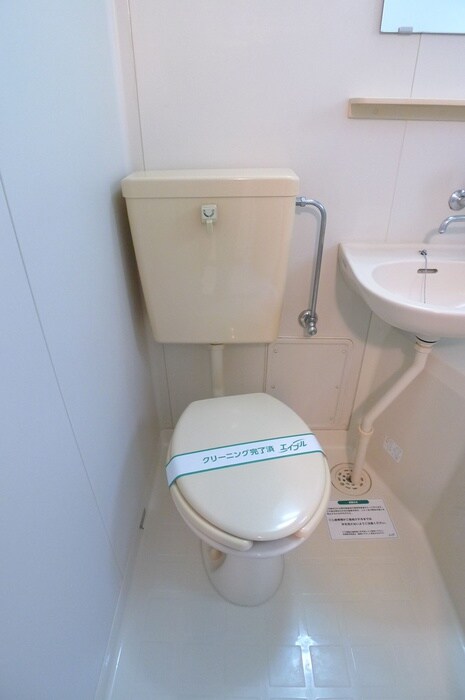 物件内観写真14　(トイレ)