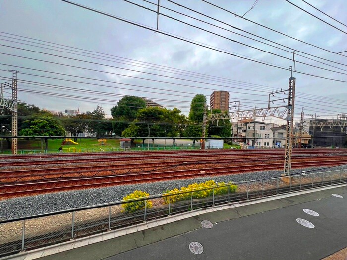 物件内観写真16　(室内からの展望)