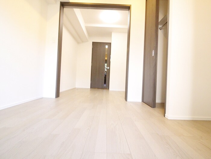 物件内観写真8　(居室)