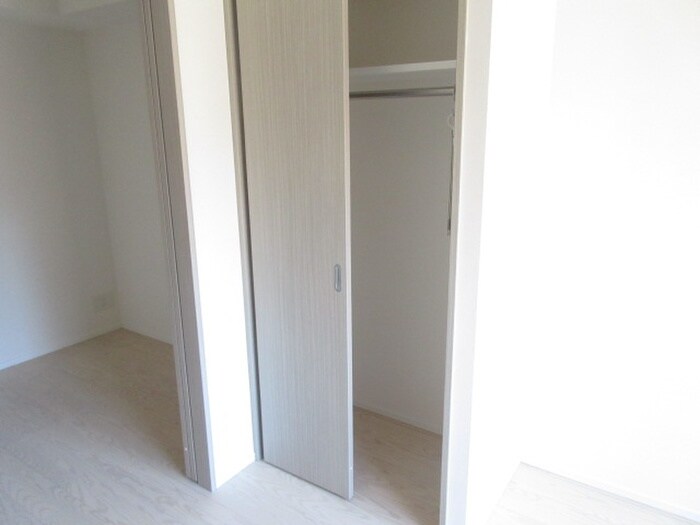 物件内観写真12　(収納)