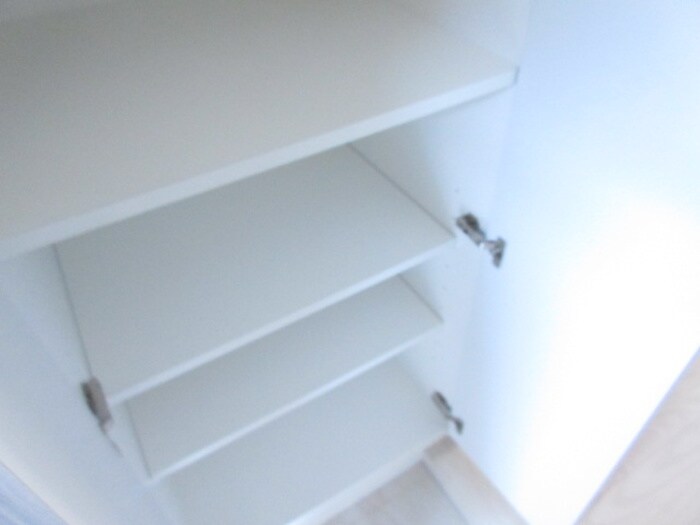 物件内観写真13　(靴箱)