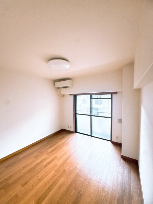 物件内観写真15　(居室)